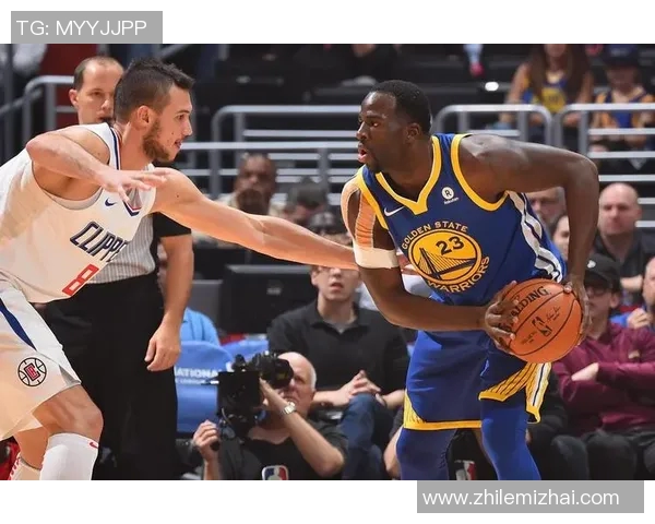 11月4日勇士与快船激战正酣球迷期待精彩对决与巅峰对抗